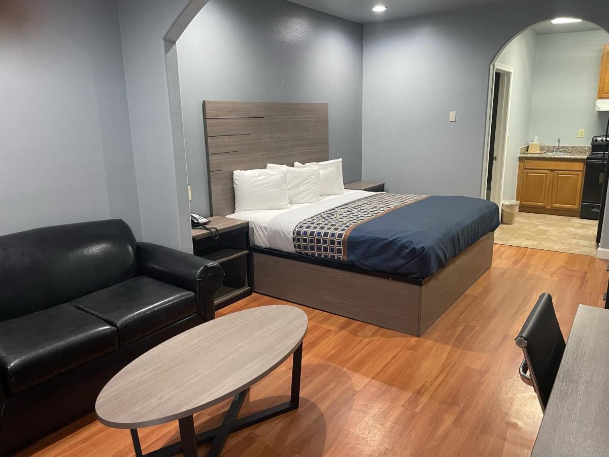 Palace Inn - Baytown I-10 エクステリア 写真