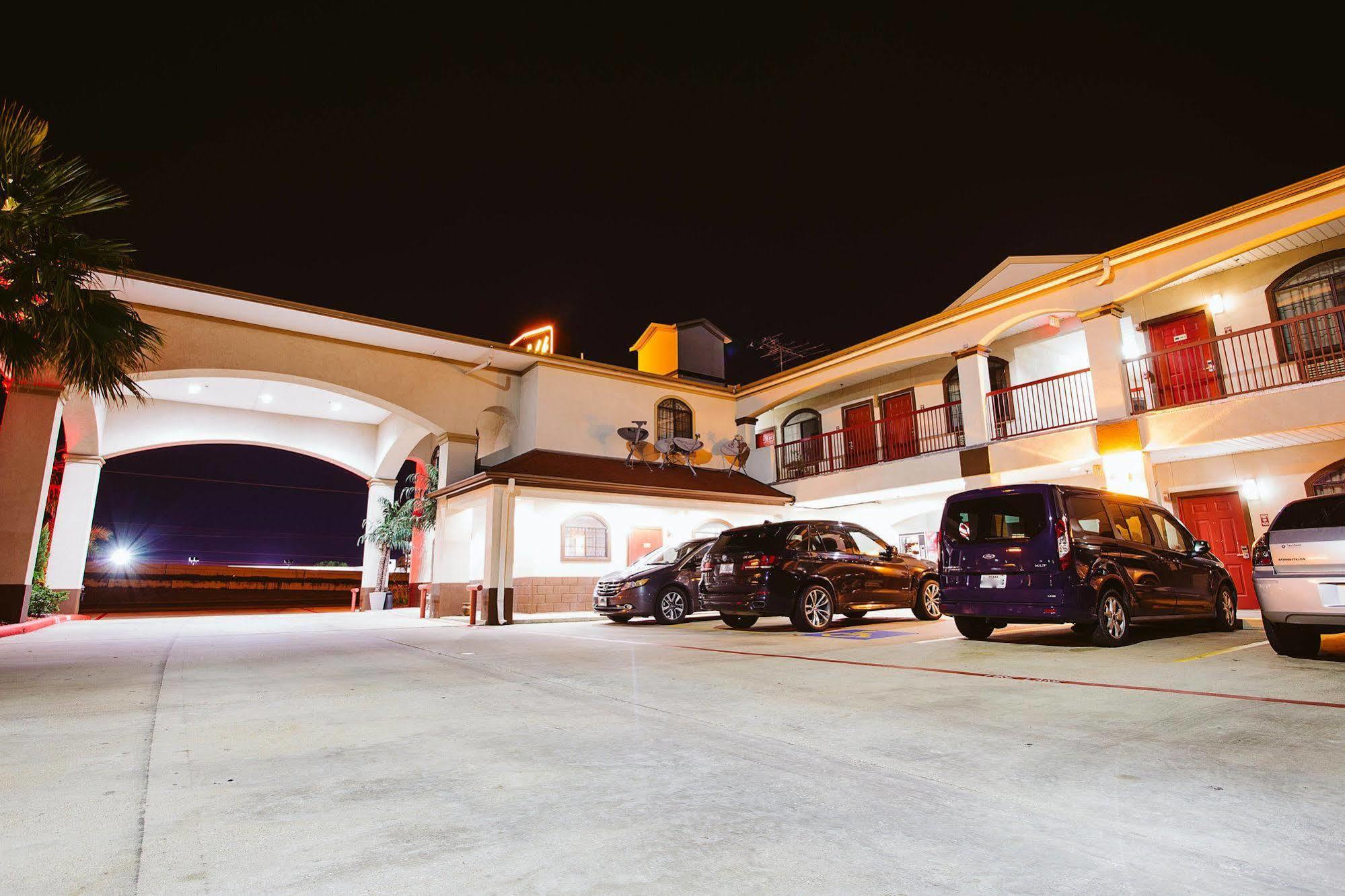 Palace Inn - Baytown I-10 エクステリア 写真