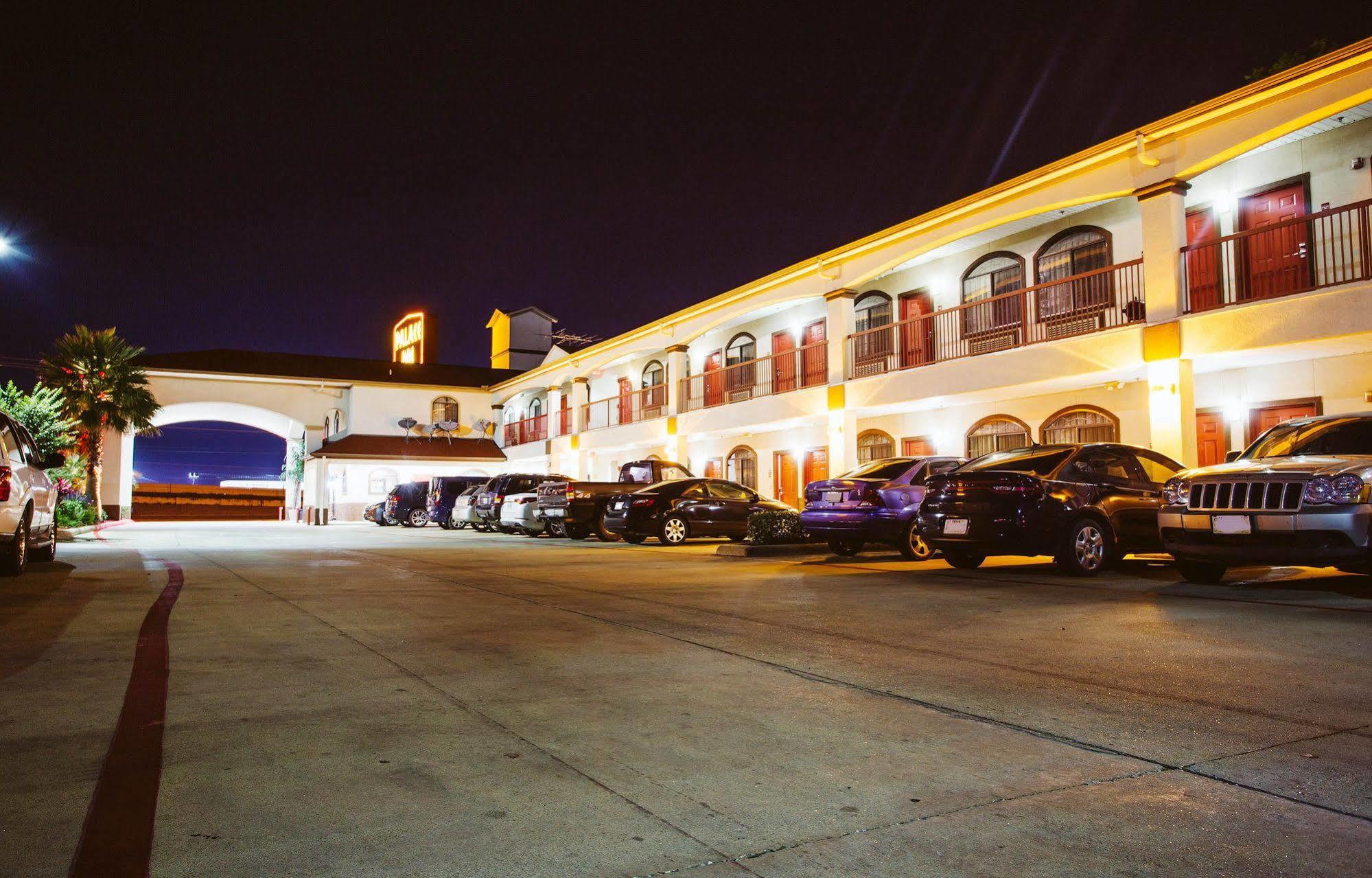 Palace Inn - Baytown I-10 エクステリア 写真